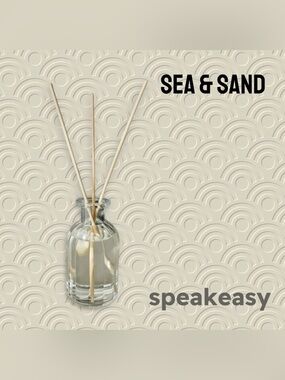 🇺🇸🆕NWOB SEA & SAND | 145 ml | Speakeasy scented Reed Diffuser